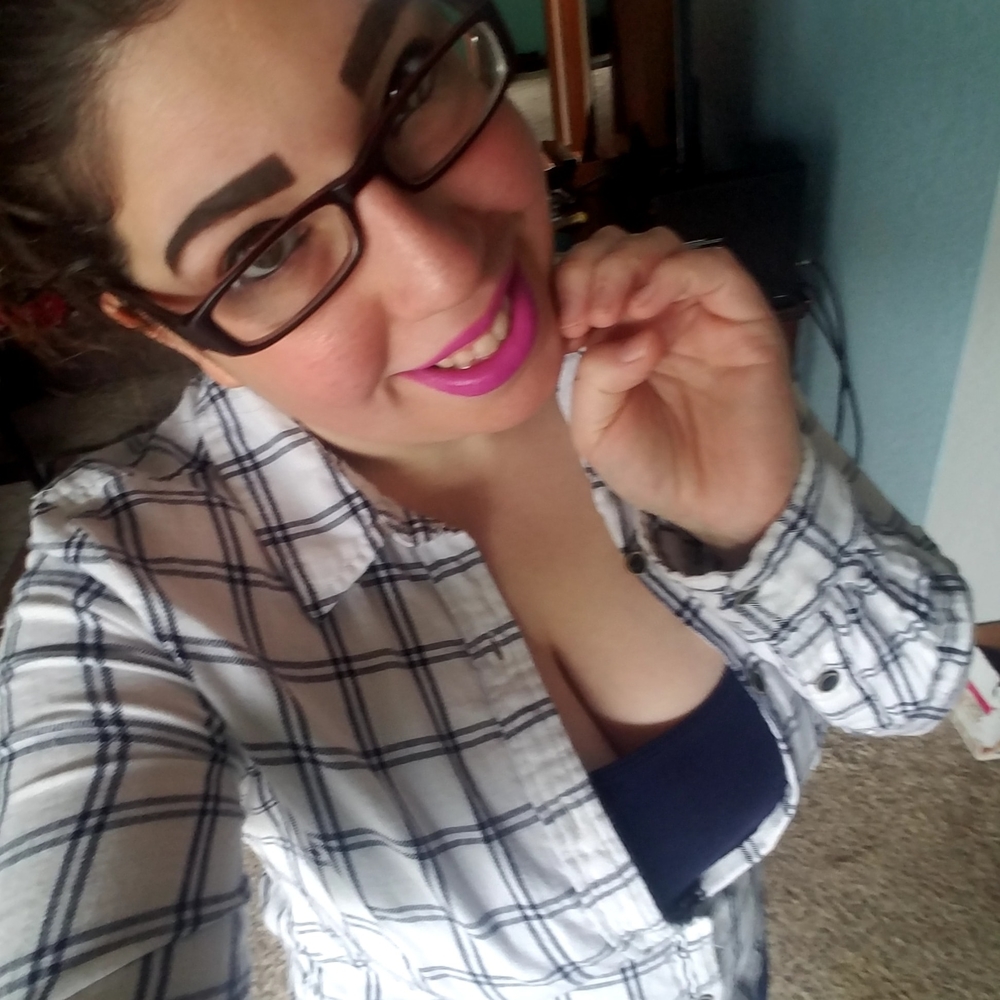 Meet your Posher, Melissa